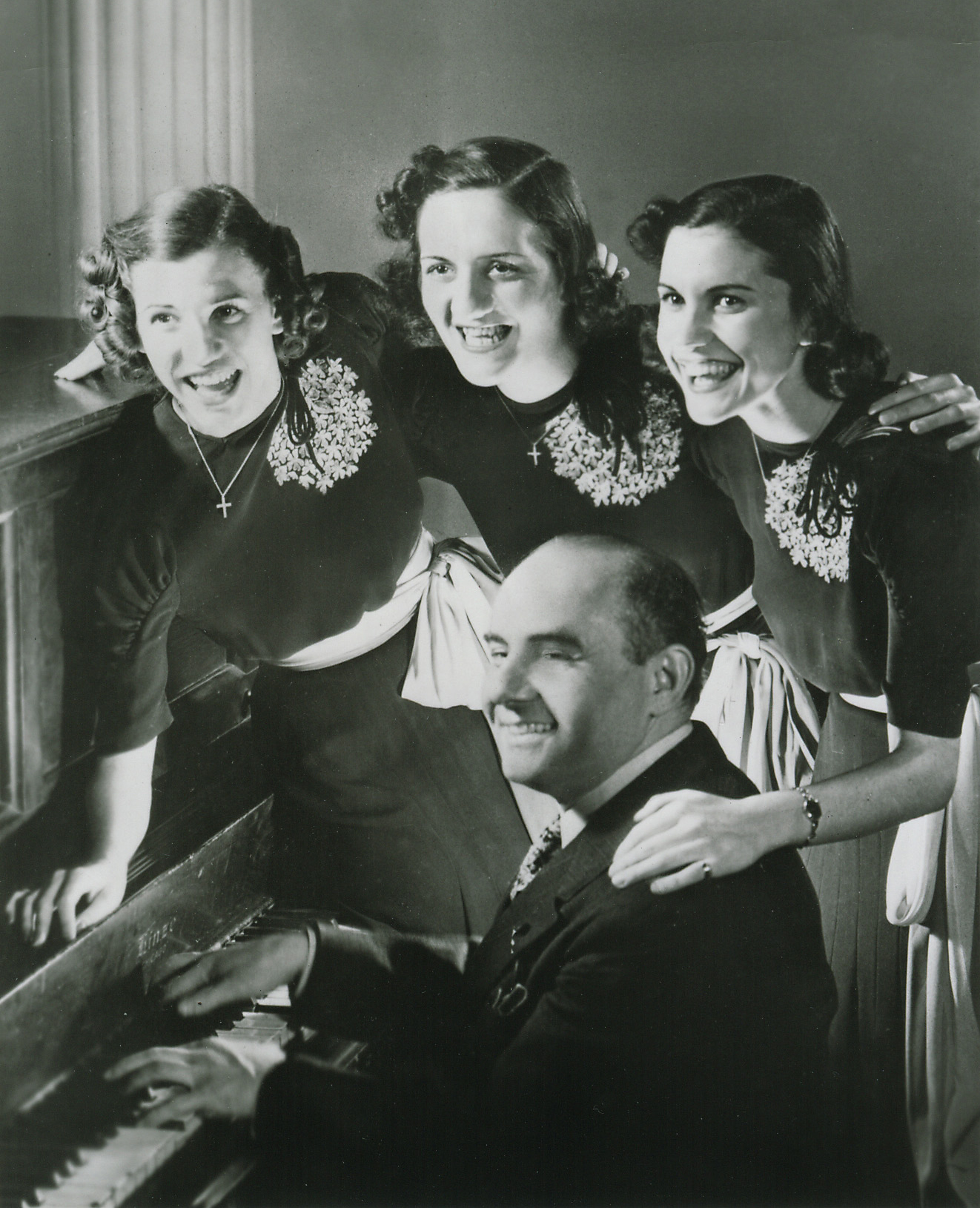 Sholom-Secunda-with-the-Andrews-Sisters-87